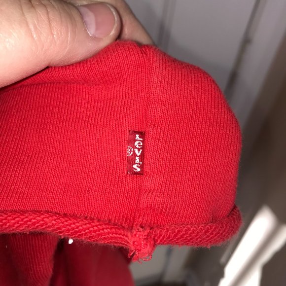 Levi's Women's Cropped Crew Neck Sweatshirt Red ~ Size S - Picture 6 of 9